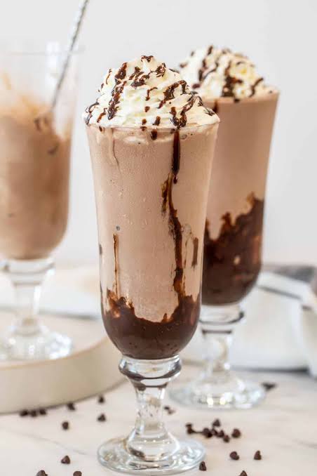 Chocolate Milkshake/ቸኮሌት ማልክ ሼክ