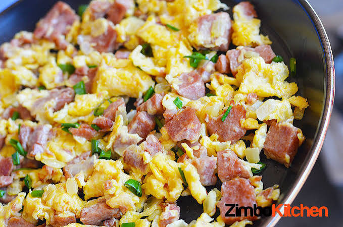 Egg with Meat/እንቁላል በስጋ