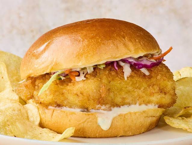 Fish Sandwich/አሳ ሳንድዊች
